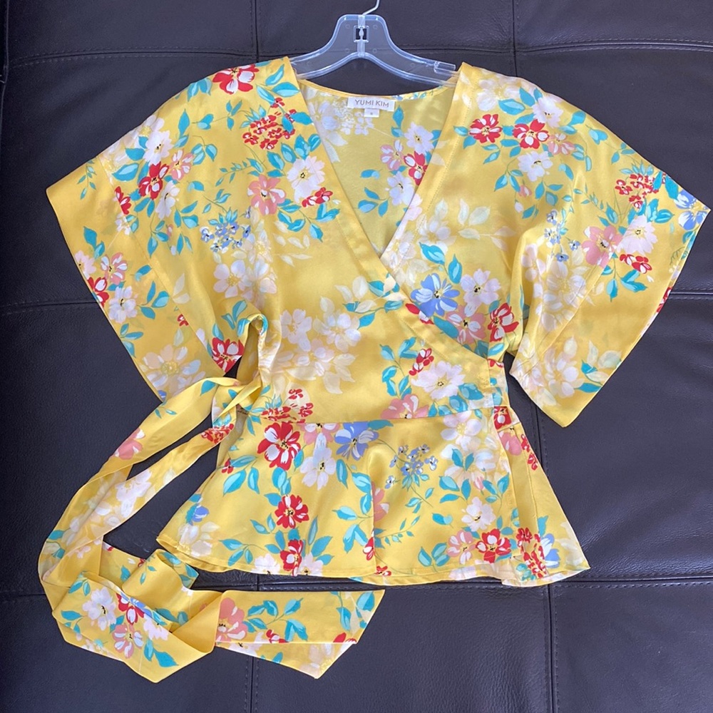 Anthropologie Yumi Kim 100% Silk Kimono wrap top, Size Small